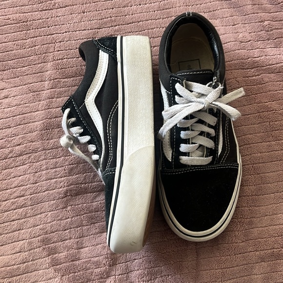 Platform classics vans - Picture 2 of 3